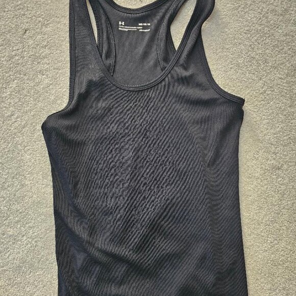 Women's HeatGear UNDER ARMOUR Black tank sz medium - Picture 1 of 4